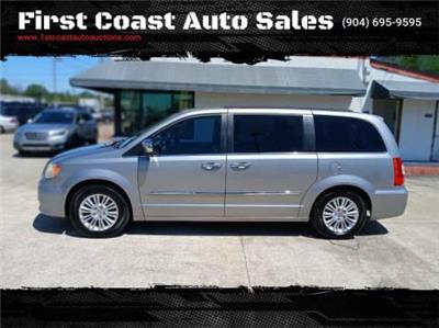 2013 Chrysler Town & Country Touring-L